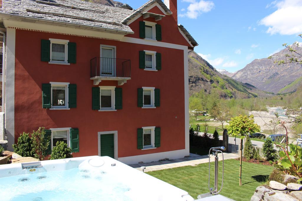Myverzasca Resort Casa Rossa Brione  المظهر الخارجي الصورة